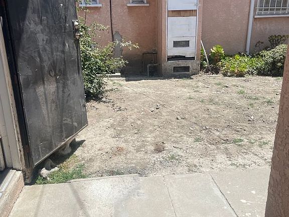 2nd image of 5509 Cerritos Ave
