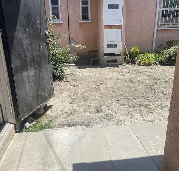 5509 Cerritos Ave #1 — Photo 2
