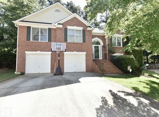 210 Silver Water Ct, Suwanee, GA 30024