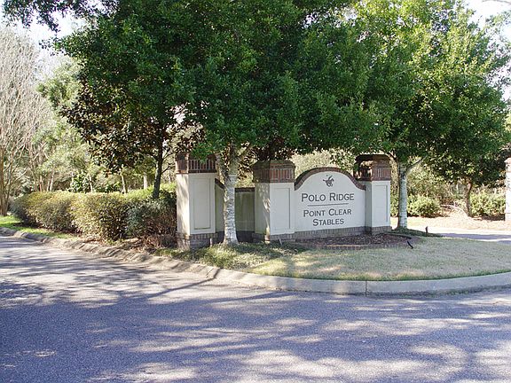 4th image of Saddle Wood Ln