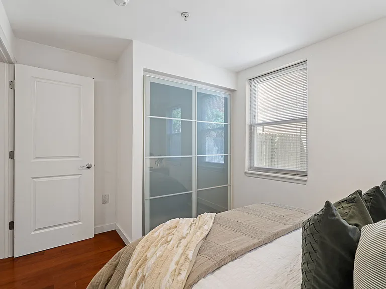 802 N 16th St #1 — Photo 20