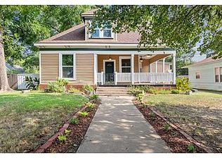 1123 W Gandy St, Denison, TX 75020
