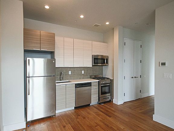 2nd image of 25 Skillman Ave #3H