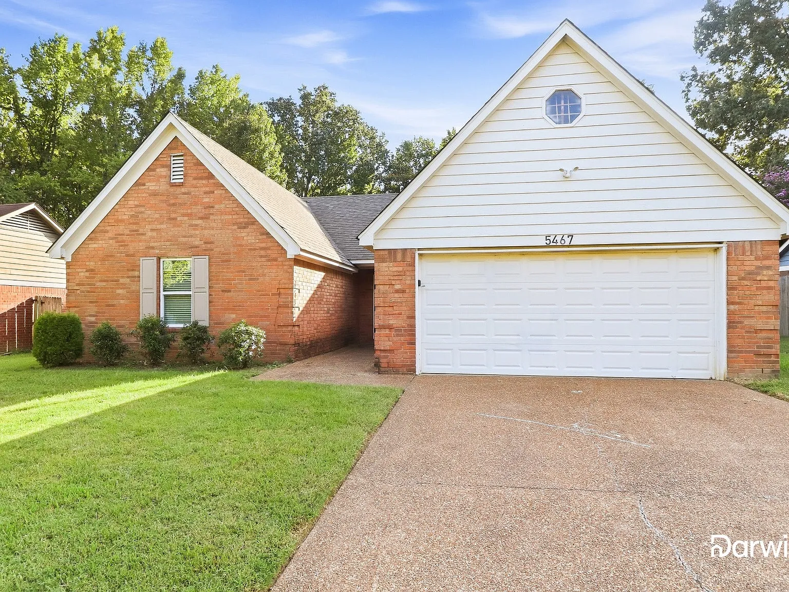 3 bed, 2.0 bath, 1462 sqft, $1,875 — Photo 2