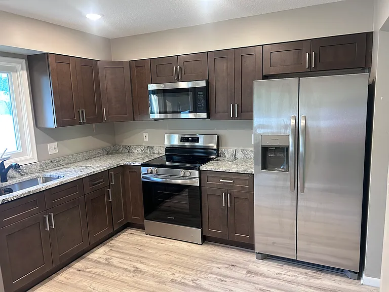14605 Walnut Grove Dr — Photo 5