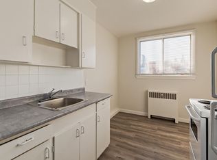 Sherbrooke Manor, Edmonton, AB T5L 2L4