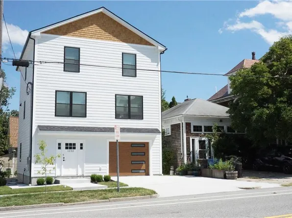 1232 Narragansett Blvd, Cranston, RI 02905