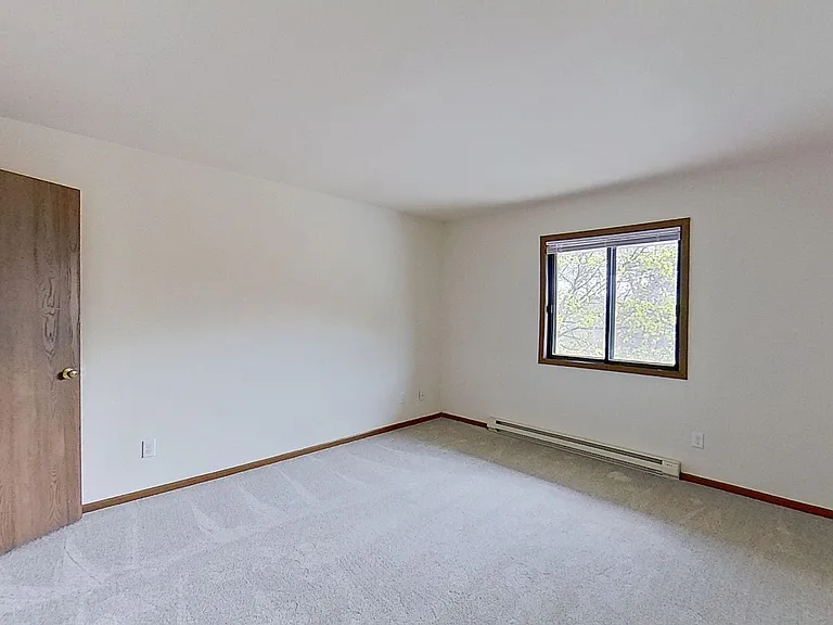N83W13692 Fond Du Lac Ave #16 — Photo 18