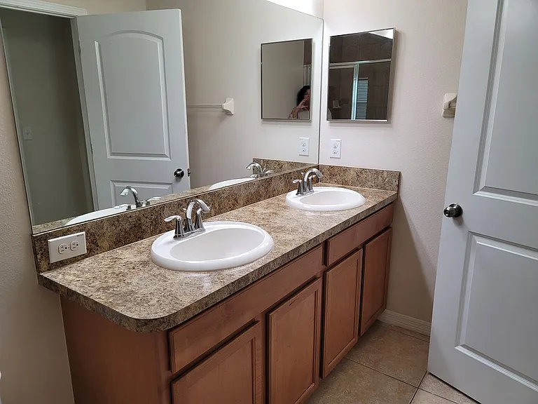 20403 Berrywood Ln — Photo 10