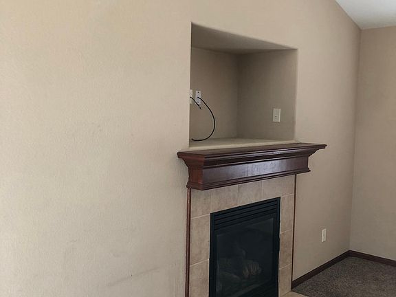 Gas fireplace 