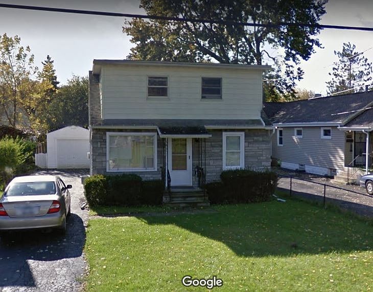 1st image of 141 Leonard Ave