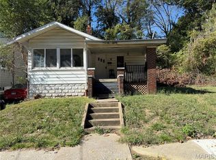772 Park Dr, Alton, IL