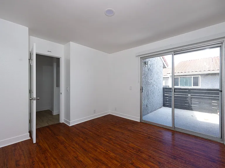 4578 Saviers Rd — Photo 11