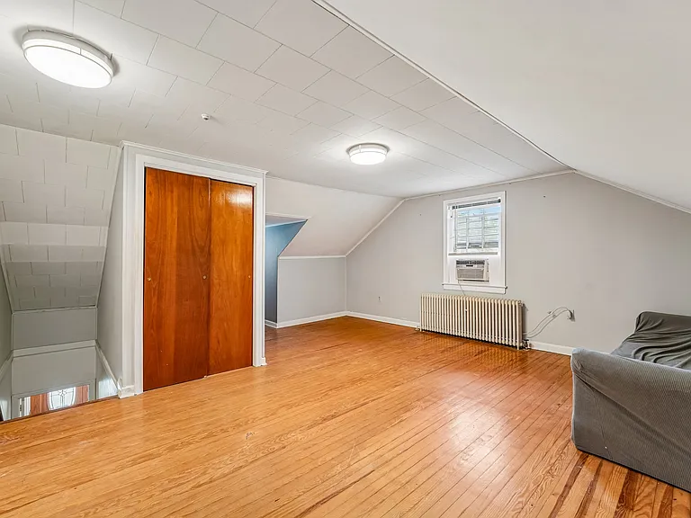 1030 Jassamine Way — Photo 16