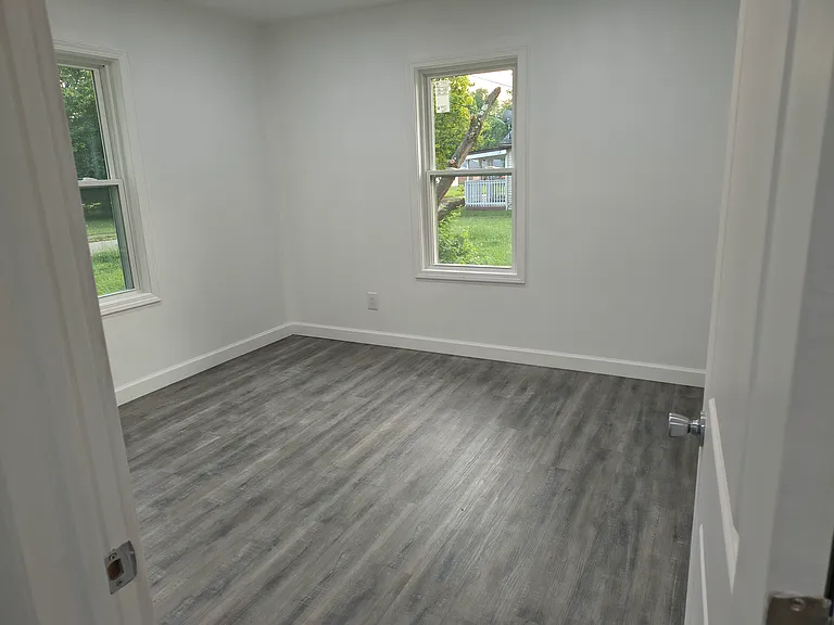 902 E Lexington St #902 — Photo 3