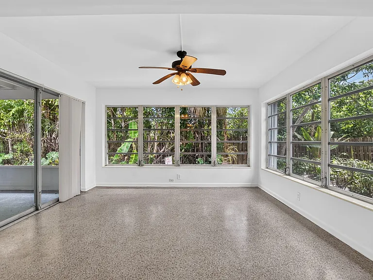 3398 NE 5th Ave — Photo 17