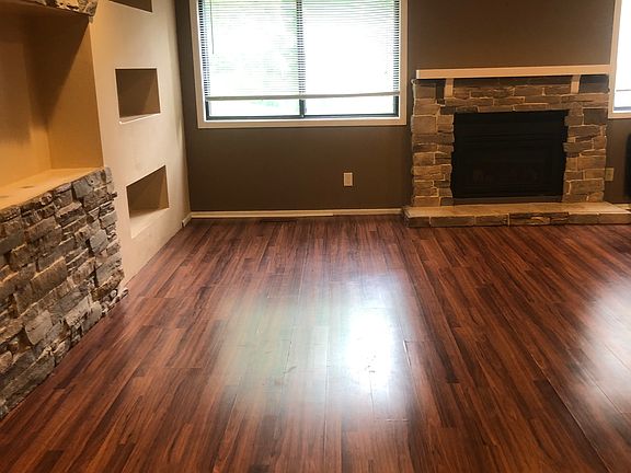 5th image of 171 Bridlewood Dr