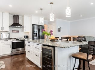 9 Amberwood Ct, Saint Catharines, ON L2N 7E1