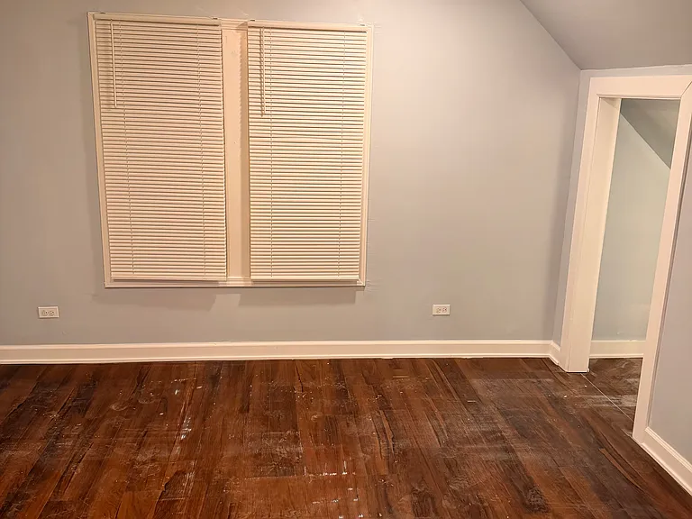 14305 Irving Ave #2 — Photo 9