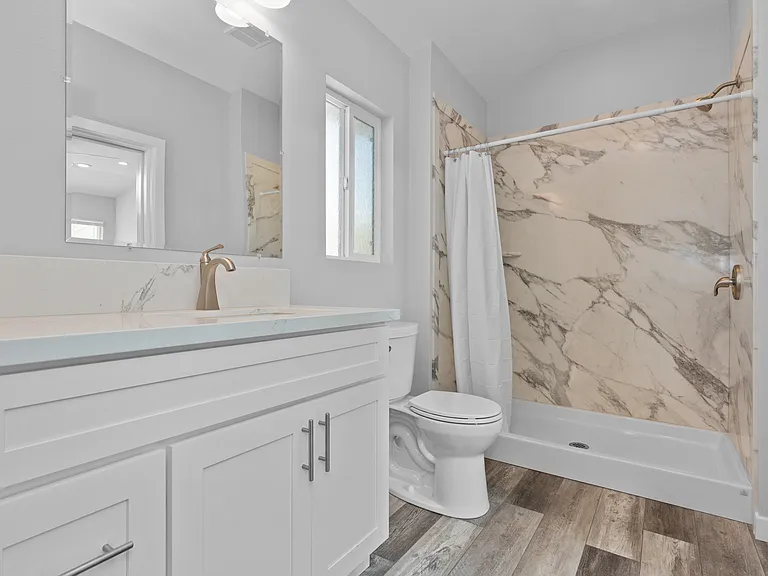 831 E Hoover Ave — Photo 39