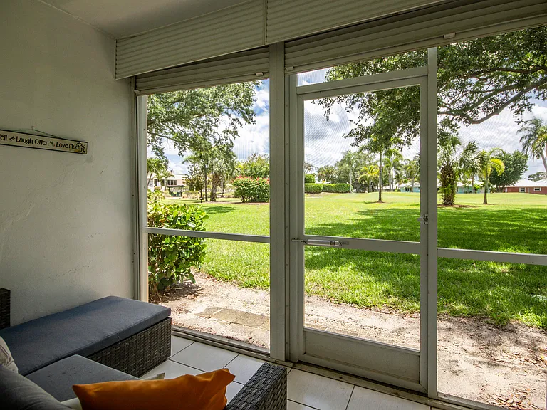 18081 SE Country Club Dr #16-151 — Photo 7