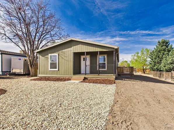 105 E Cellini Dr, Pueblo West, CO 81007