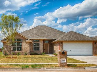 809 Raintree Mansion, Yukon, OK 73099