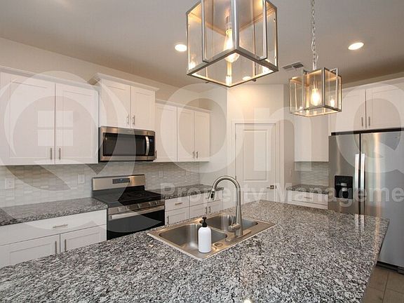 2nd image of 6765 W Southgate Ave