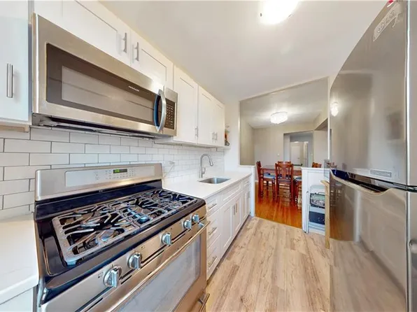 9707 Fourth Avenue image 11 of 17