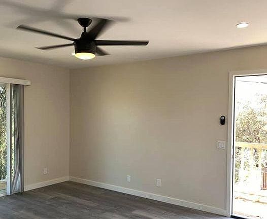 2nd image of 2811 Menlo Ave #2