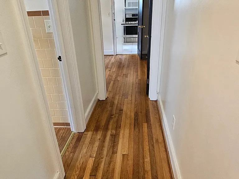 809 W 47th St — Photo 23