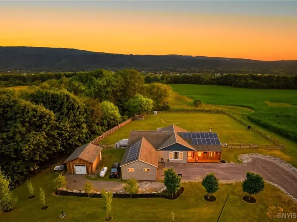 3799 Ransom Rd, Jamesville, NY 13078