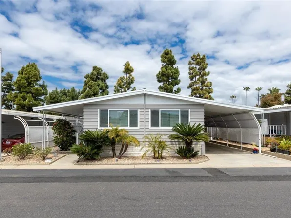 7226 San Bartolo St #204, Carlsbad, CA 92011