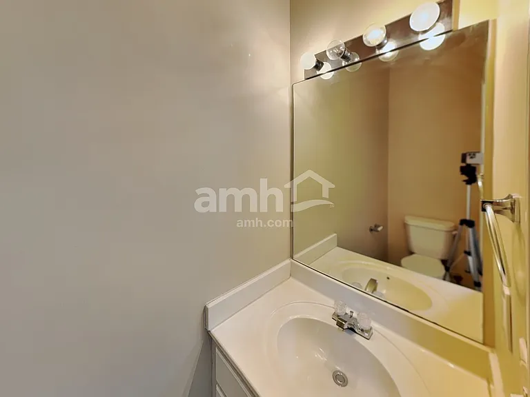 2523 Davenham Ln — Photo 8