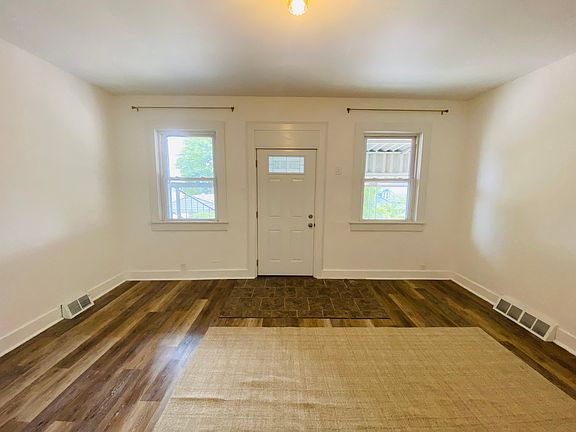 2nd image of 2602 Burham St