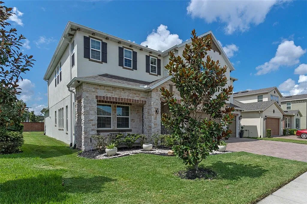 5 bed, 4.0 bath, 4436 sqft, $6,000 — Photo 3