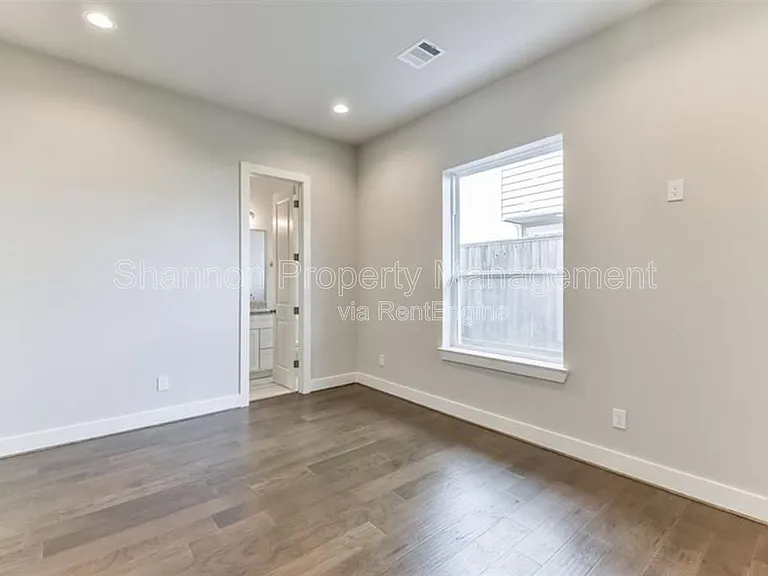 10915 Brookeshire Chase Ln — Photo 21