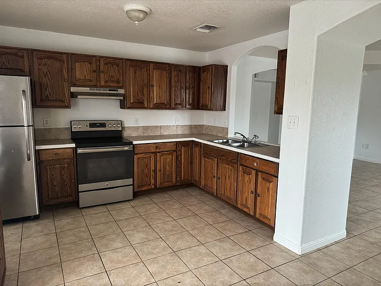 3455 Reforma Dr — Photo 3