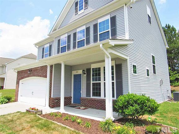 2nd image of 717 Pitch Pine Dr