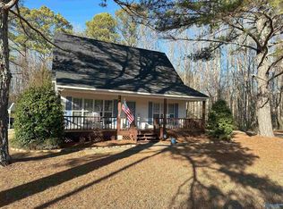 280 Lynns Dam Rd, Union Grove, AL 35175