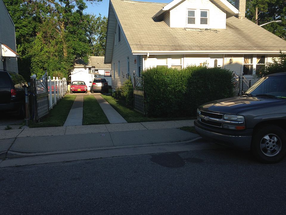 1st image of 77 Stewart Ave