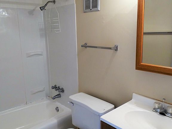 5th image of 2718 Painter Ave APT C111