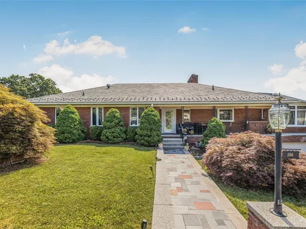 186 Wyndcliff Road, Scarsdale, NY 10583