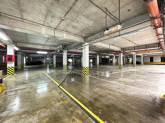 3rd image of 357 Kelvin Ave