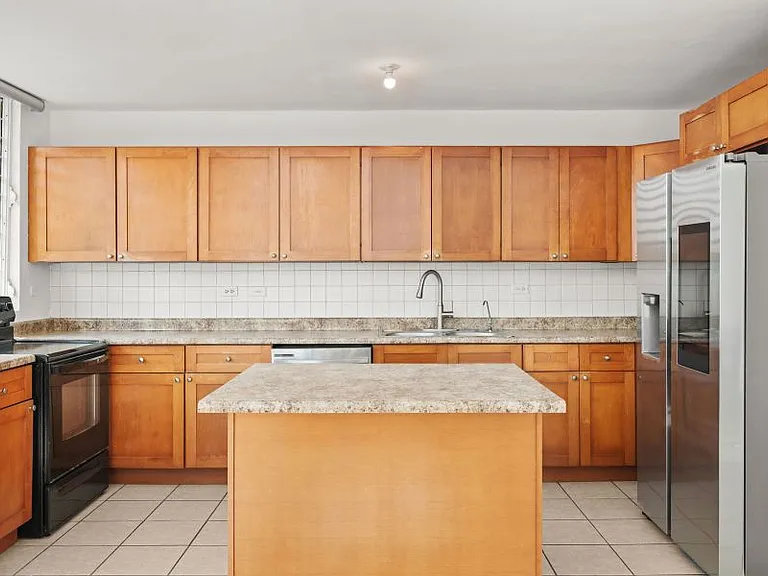 Cond Montecentro Apt L401 Calle Daguao 416 — Photo 11