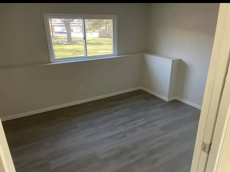1272 Deercliff Ln #1 — Photo 3