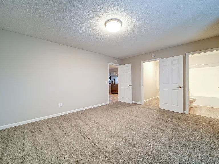 Summers Run Apartments — Photo 35
