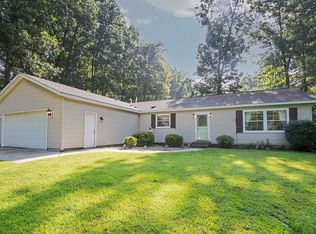 1933 Bond St, Niles, MI 49120