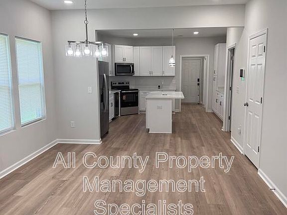 3rd image of 5111 Spalding Ave