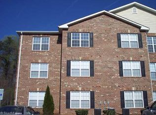 3712 Cotswold Ave UNIT T, Greensboro, NC 27410